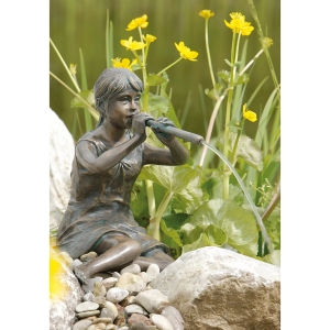 Rottenecker Bronzeskulptur "Fiona mit Flöte" als Wasserspeier