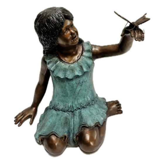 Bronzeskulptur "Mädchen Emilie mit Schmetterling"